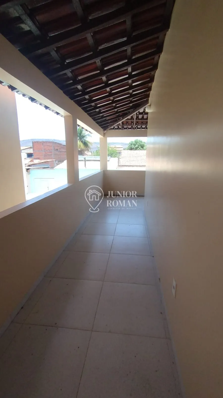 Imagem AMPLO SOBRADO 4 DORM 1 SUITE AREA DE LAZER COM CHURRASQUEIRA NO BAIRRO SANTA LUZIA - BARREIRAS/BA
