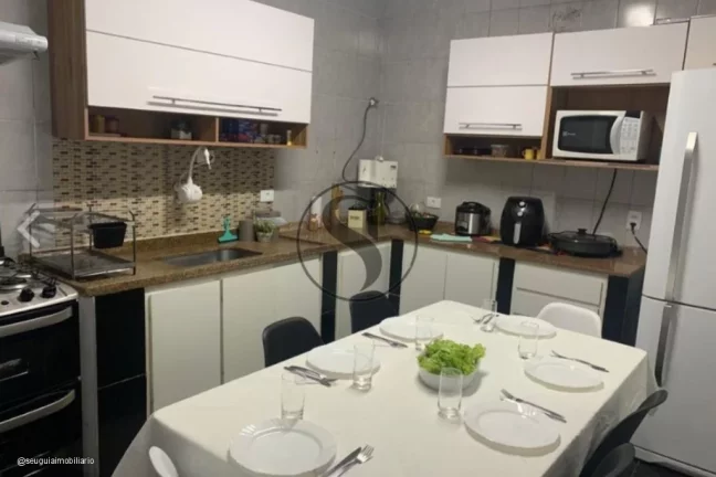 Imagem Imperdível casa à venda na Vila do Encontro, SP: 2 quartos, 2 salas, 2 banheiros e 90m² de área!