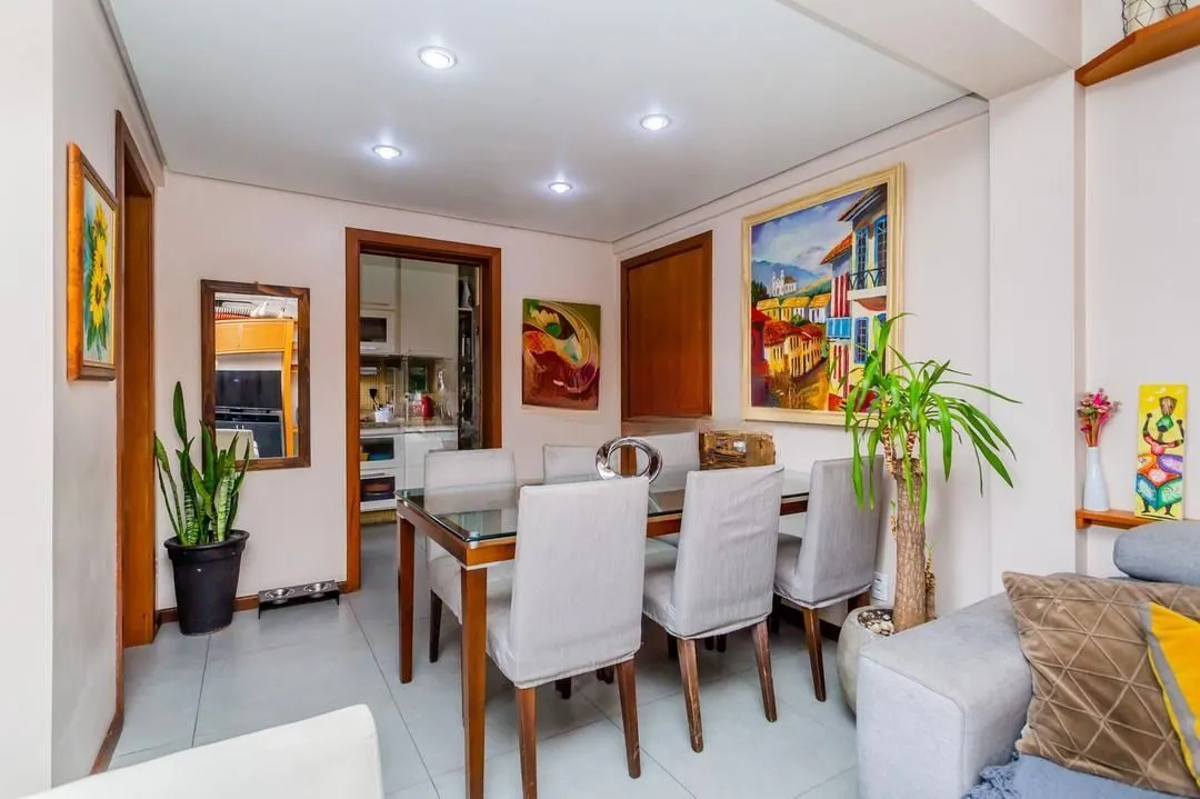 Imagem Duplex Reformado com 2 Dormitórios e 1 Vaga - Pronto para Morar