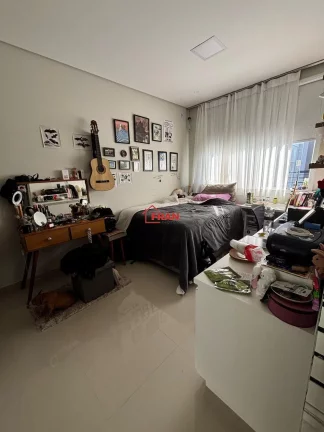 Imagem Casa a Venda no bairro Córrego Grande - Florianópolis, SC