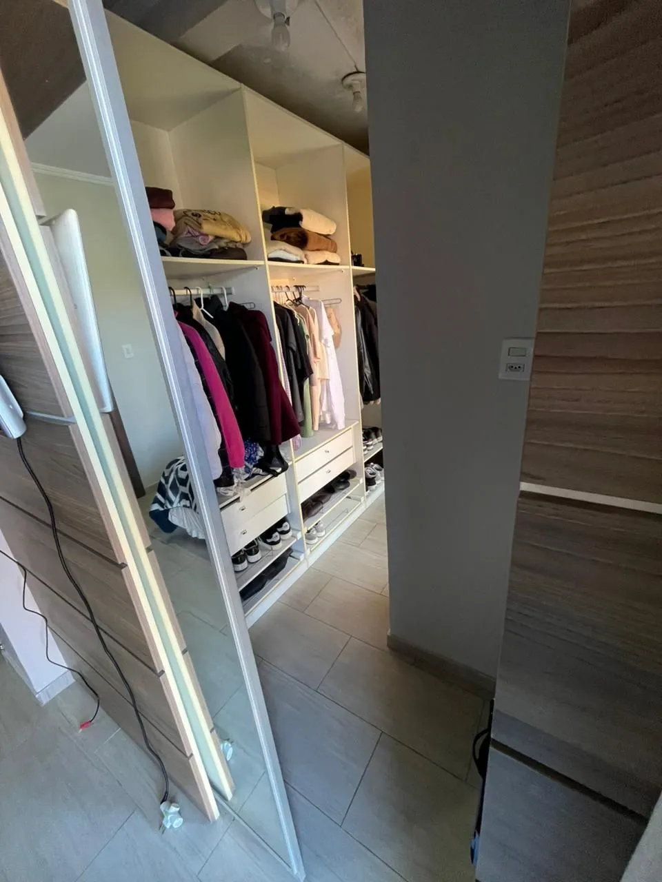 Imagem Sobrado triplex com piscina no Loteamento Nova Ipanema