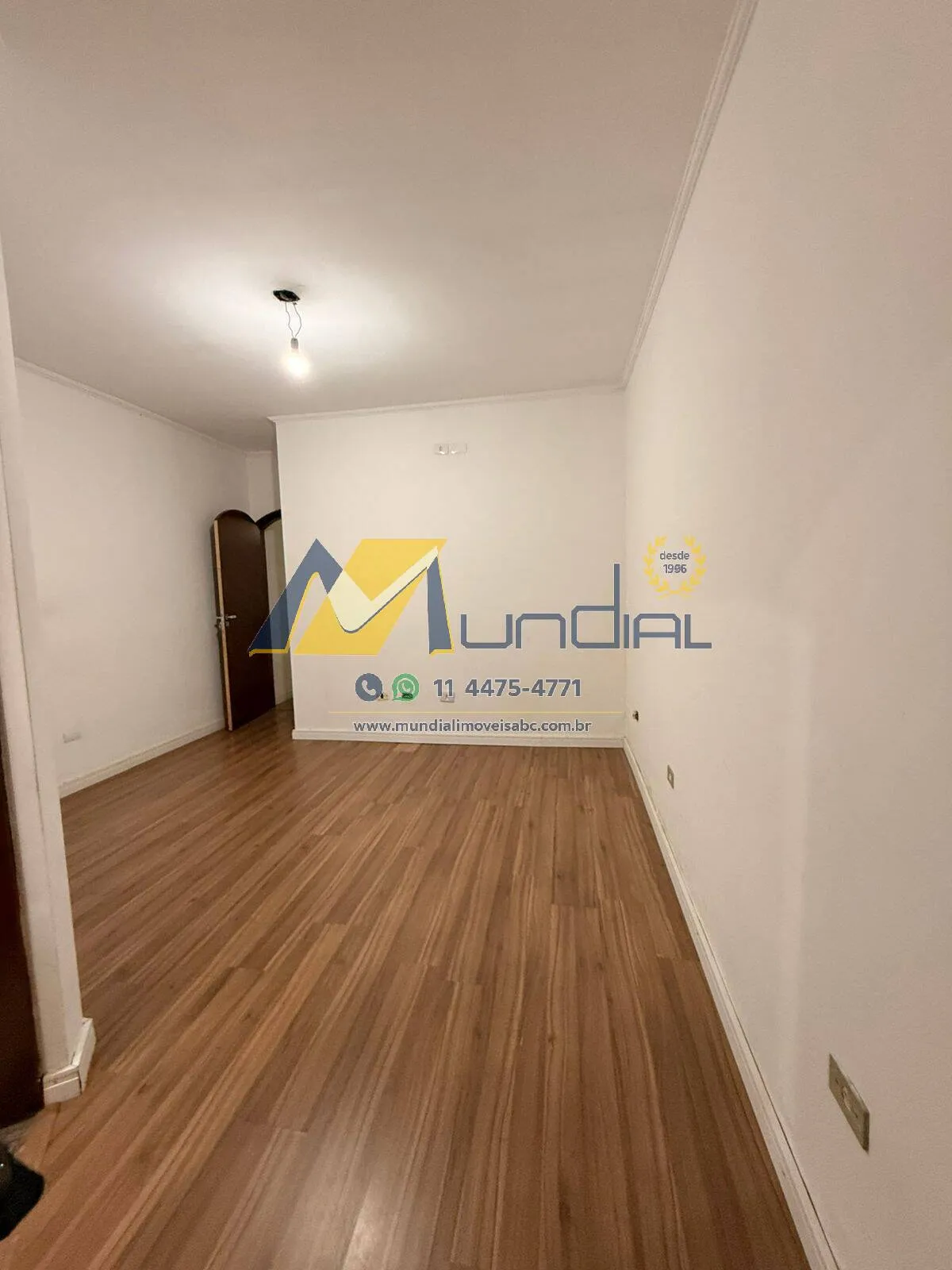 Imagem Casa Assobradada à Venda | Conforto, Espaço e Pronta para Morar