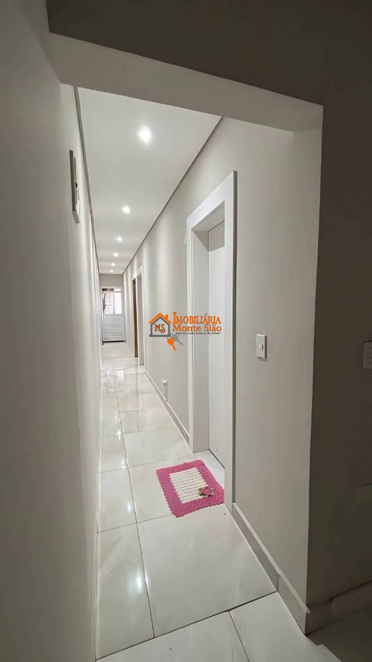 Imagem Sobrado com 3 dormitórios à venda, 250 m² por R$ 740.000,00 - Jardim Presidente Dutra - Guarulhos/SP