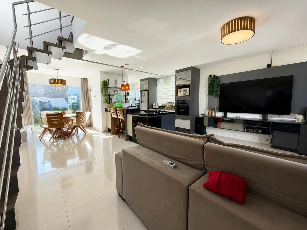Imagem Casa à venda com 141m2 por R$ 2.600.000,00