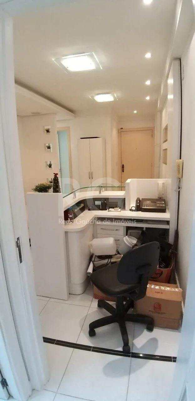Imagem Sala comercial com 40m² privativos localizado no bairro Petrópolis em Porto Alegre/RS.