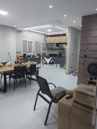 Imagem Casa c/3 dorms. 1 suite e 3 vagas