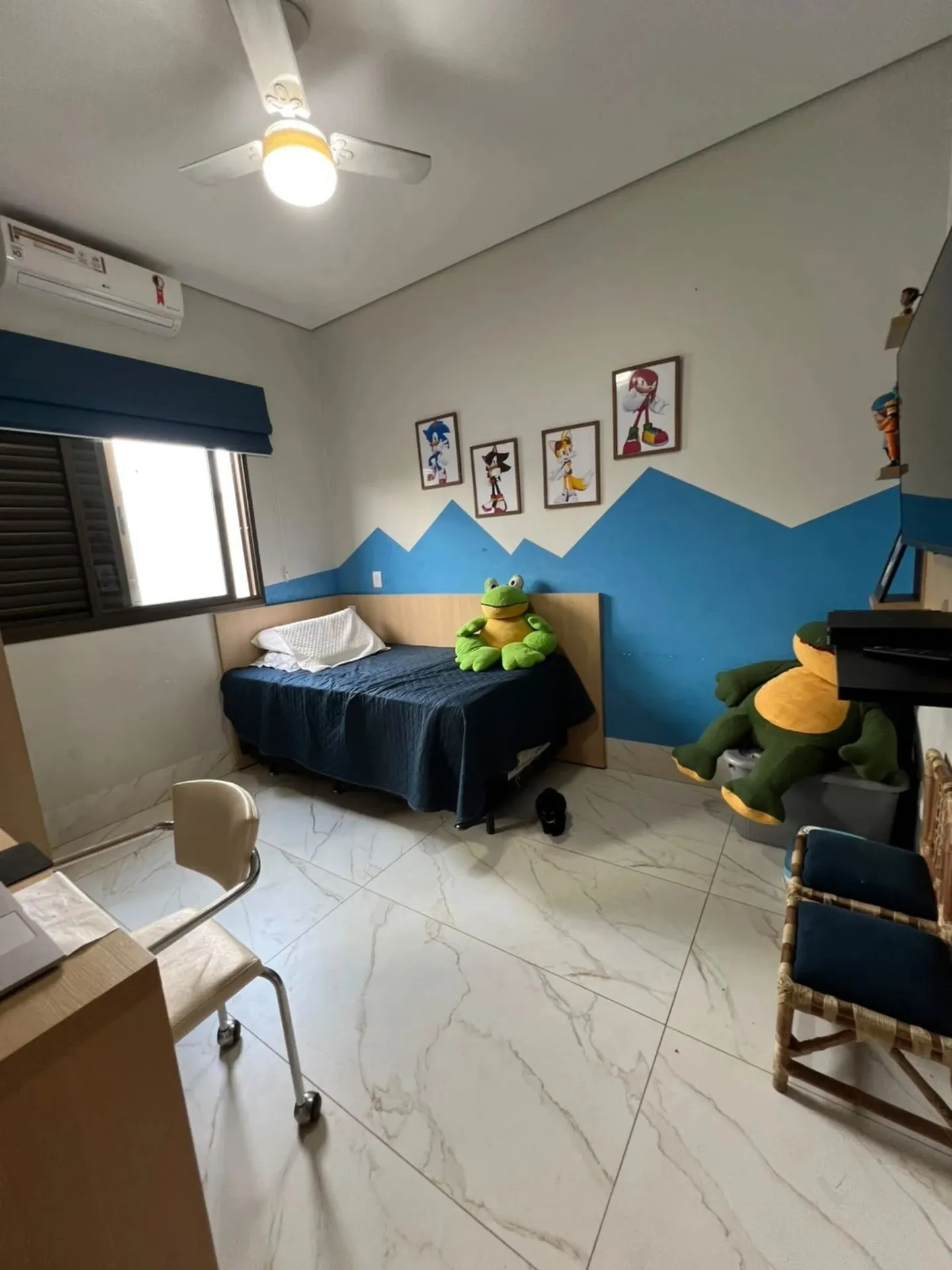 Imagem CASA TÉRREA À VENDA PRIMOR DAS TORRES 3 quartos, sendo 1 suíte