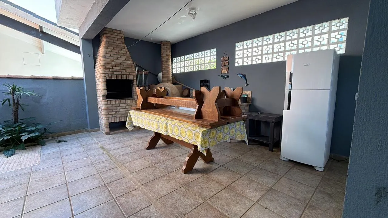 Imagem Sobrado para Venda em São Sebastião, Guaeca, 4 dormitórios, 2 suítes, 4 banheiros, 2 vagas