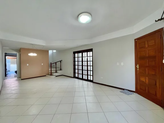 Imagem Sobrado com 3 Dormitorio(s) localizado(a) no bairro Parque Santana em Mogi das Cruzes / Mato Grosso do Sul Ref.:810178