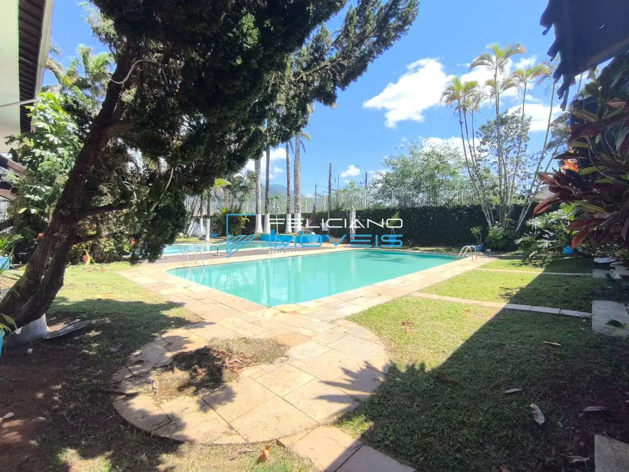 Foto do imóvel Casa com 15 quartos, Flórida, Praia Grande - R$ 3.9 mi, Cod: 6793 em Rua dos Jasmins