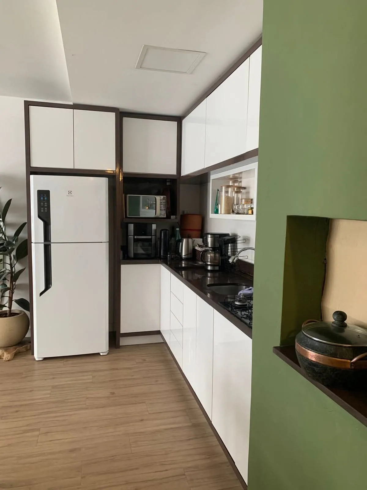 Imagem APARTAMENTO DE 2DORMITÓRIOS COM VAGA DE GARAGEM, EM PRÉDIO COM EXCELENTE PADRÃO CONSTRUTIVO.