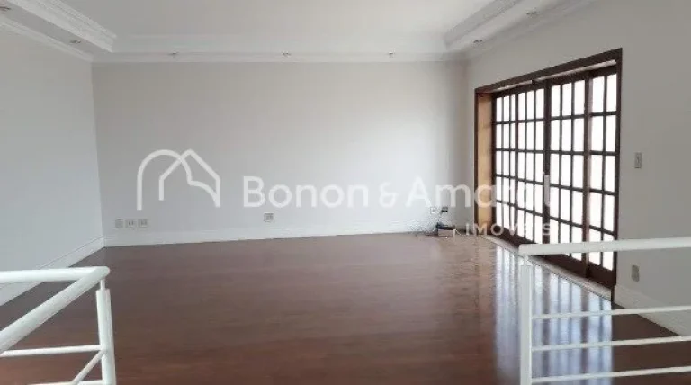Imagem Belíssima casa à venda Jardim Paiquerê - Valinhos.
Bem espaçosa, com sala para 2 ambientes e pé...