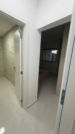 Imagem Casa nova mobiliada com 2 suítes e 2 vagas + Sala Comercial no Bairro Morretes, Itapema/SC