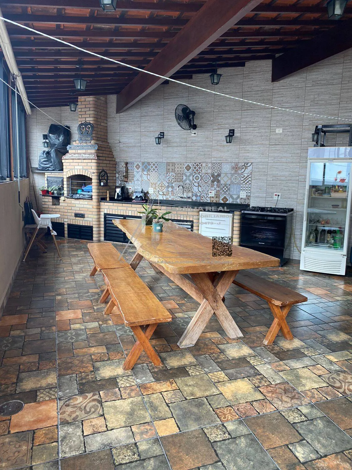 Imagem CASA ASSOBRADADA COM COMERCIO, PARA VENDA, NA CHÁCARA SANTO ANTÔNIO.