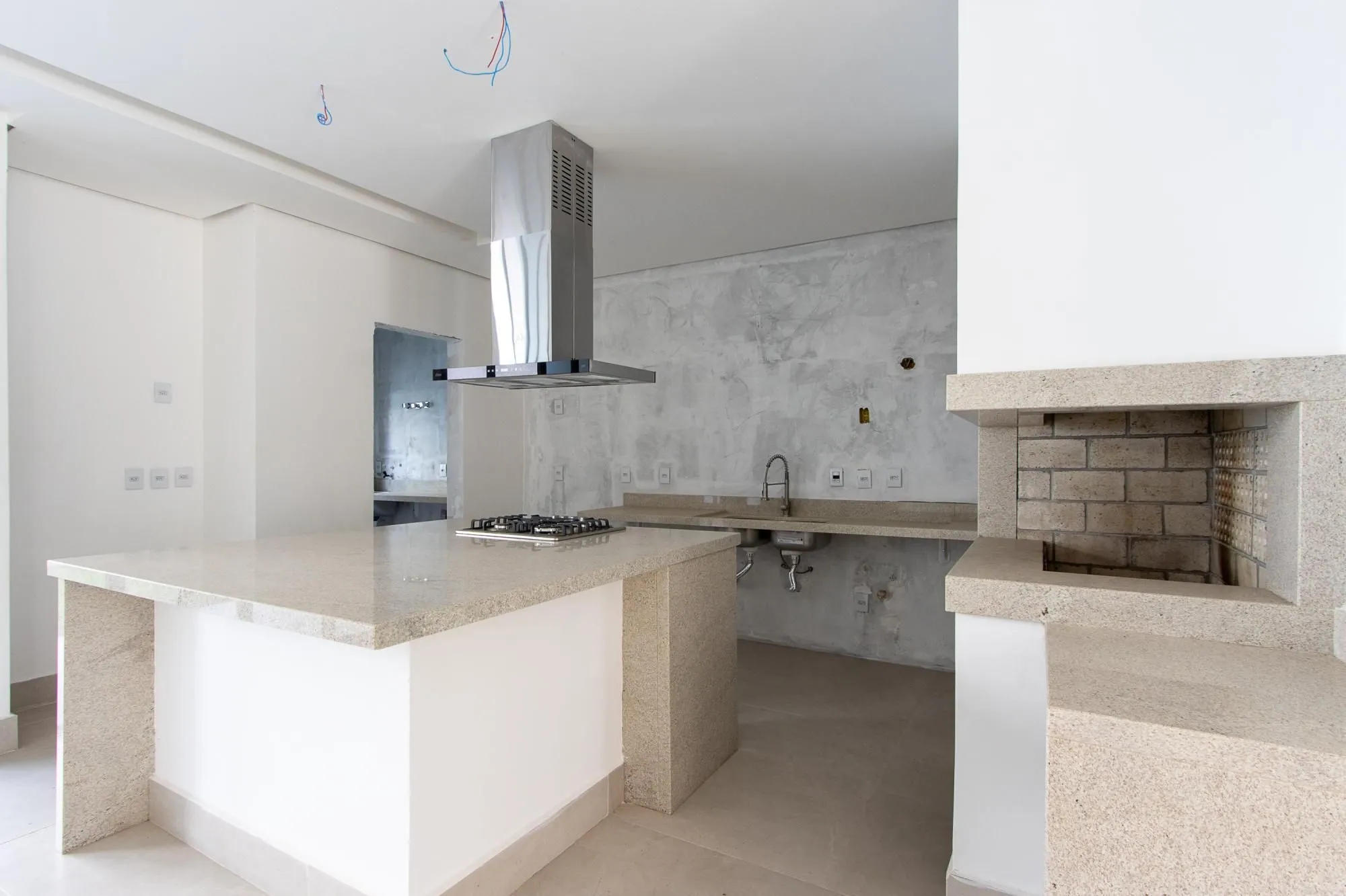 Imagem Casa de condomínio, 3 dormitórios, 3 suítes.