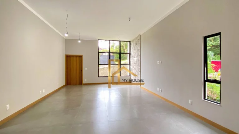 Imagem Casa 3 Quartos, 1 Suíte em Albuquerque, Teresópolis - Estilo e Conforto num verdadeiro Clube.