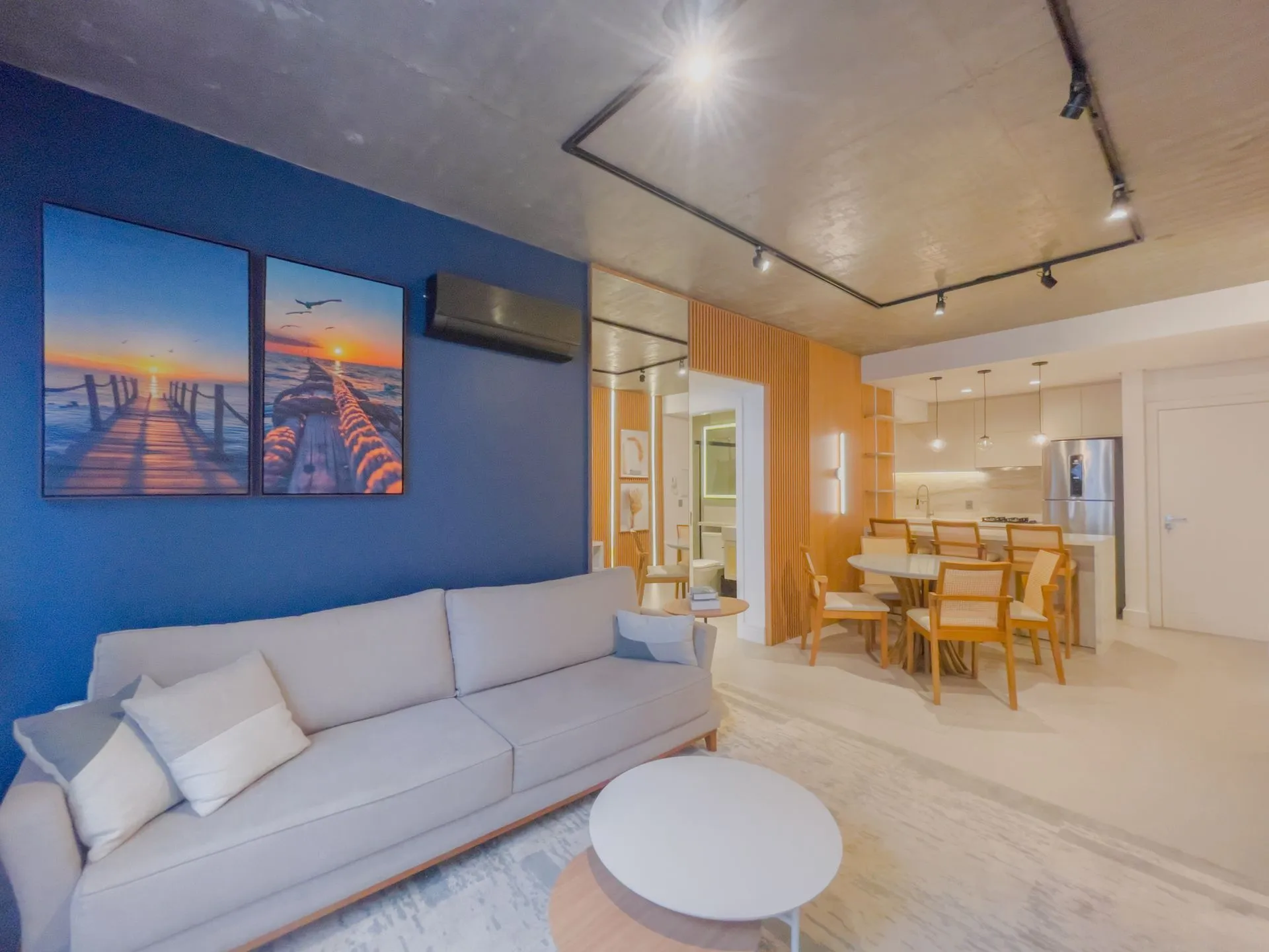 Imagem Apartamento à venda em Torres, Centro, com 2 quartos, 73.76m2