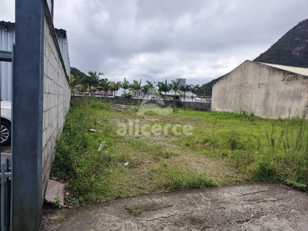 Imagem Terreno à venda com , 468m² em Pântano do Sul Florianópolis