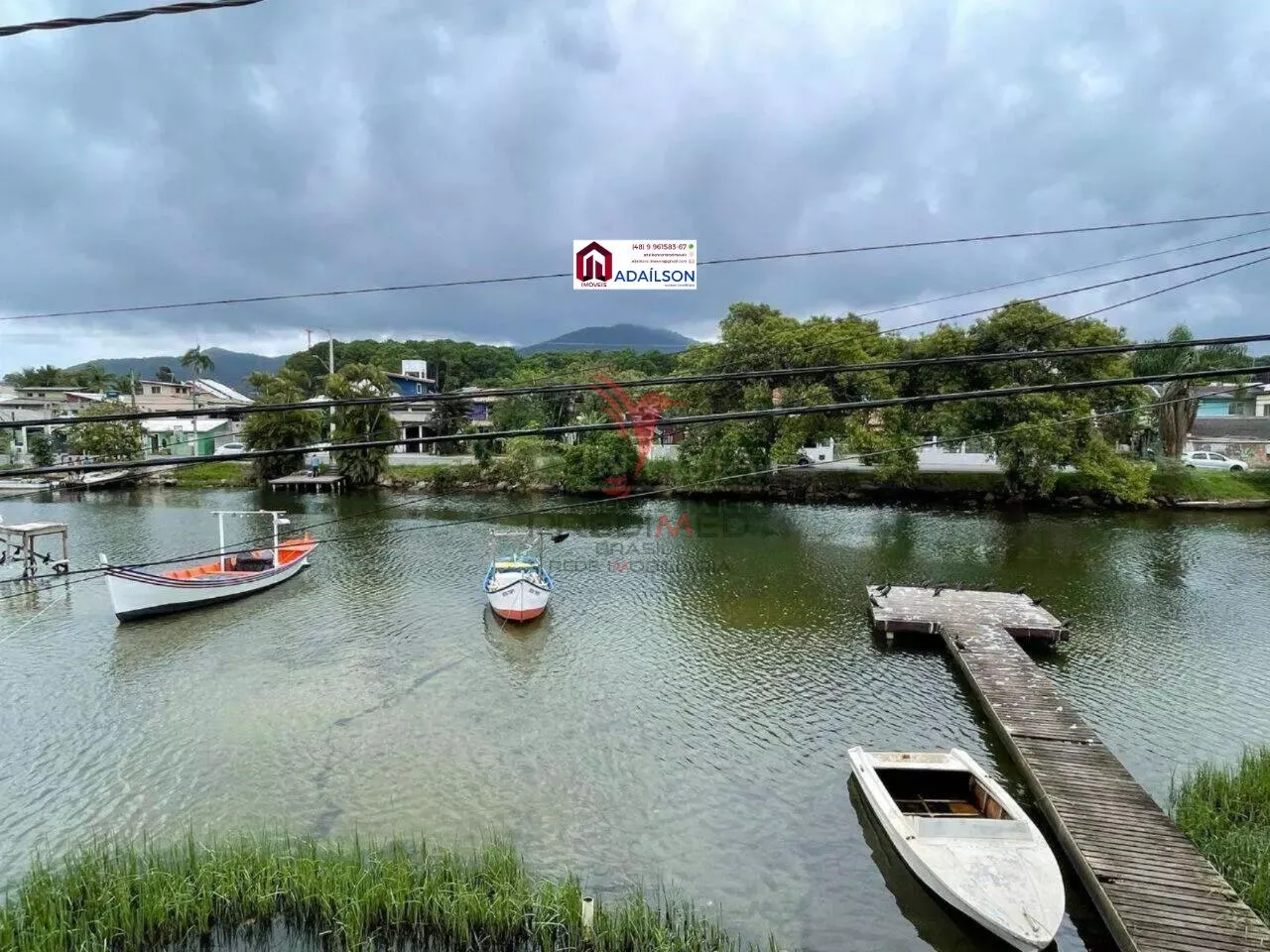 Imagem Casa com edícula em Florianópolis SC, À venda no Canal da Barra da Lagoa!