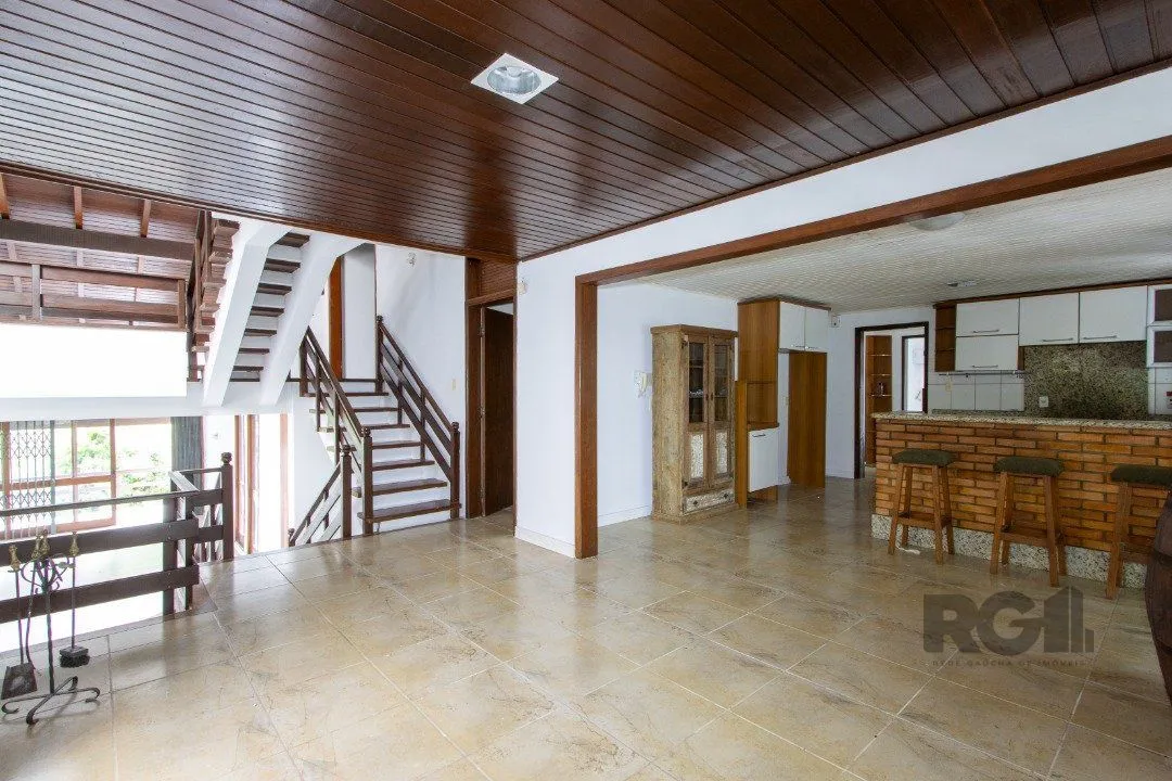 Imagem Casa de 3 dormitórios no Jardim Isabel com vista para o Guaíba.