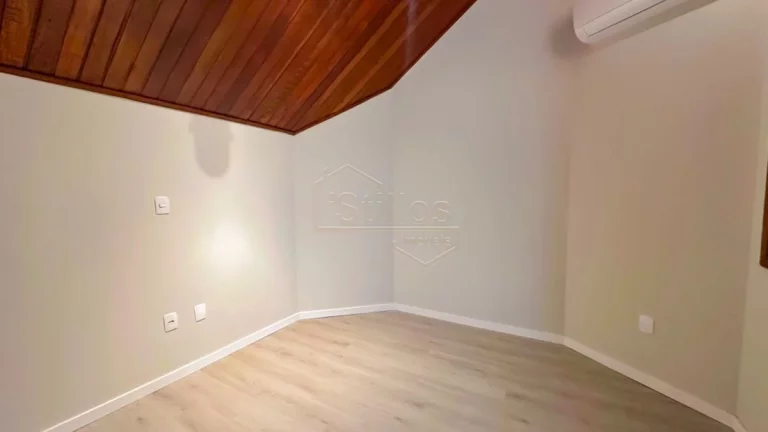 Imagem Casa de Condominio em Campos do Jordão