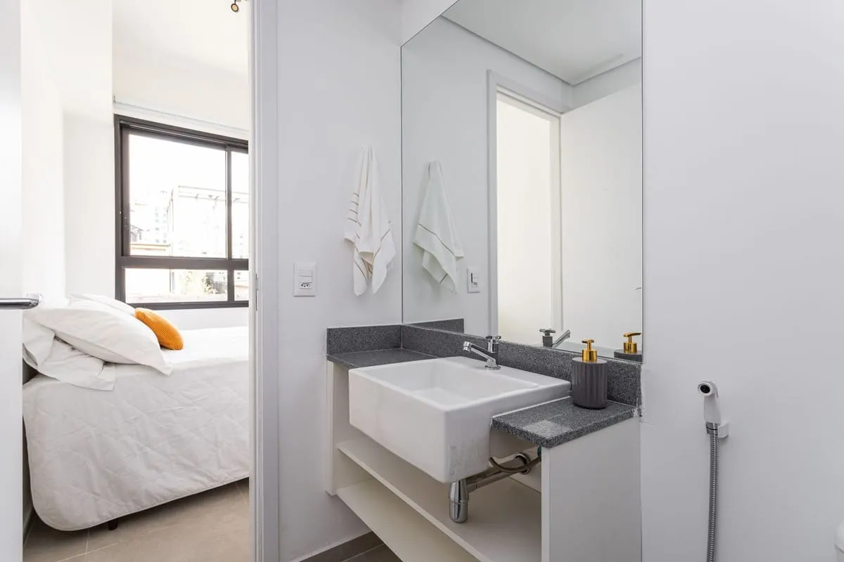 Imagem Apartamento com 1 Quarto para alugar, 18m² - Centro