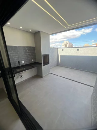 Imagem CASA 03 DORMITÓRIOS SENDO 01 COM SUÍTE MASTER CONDOMINIO VILLAGIO IPANEMA I