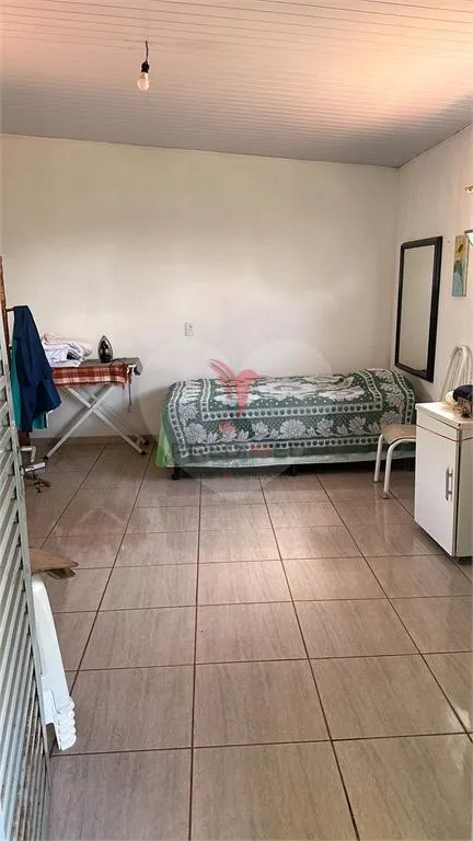 Imagem Fazenda/Sítios/Chácaras de 3 quartos, 137m² no bairro Águas Claras, em Iacanga