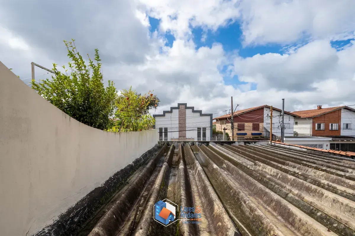 Imagem Sobrado para venda em Vila Santo Antônio com 6 quartos, sendo 1 suíte, 236m²
