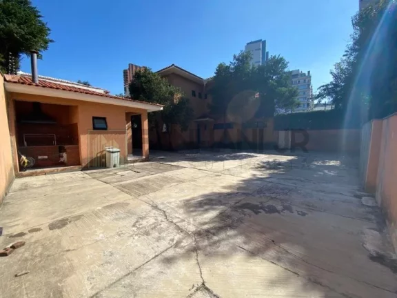 Imagem Imperdível: Casa Comercial de Alto Padrão no Jardim América, São Paulo-SP, 6 salas, 6 banheiros, 20 vagas de garagem, 370m²!