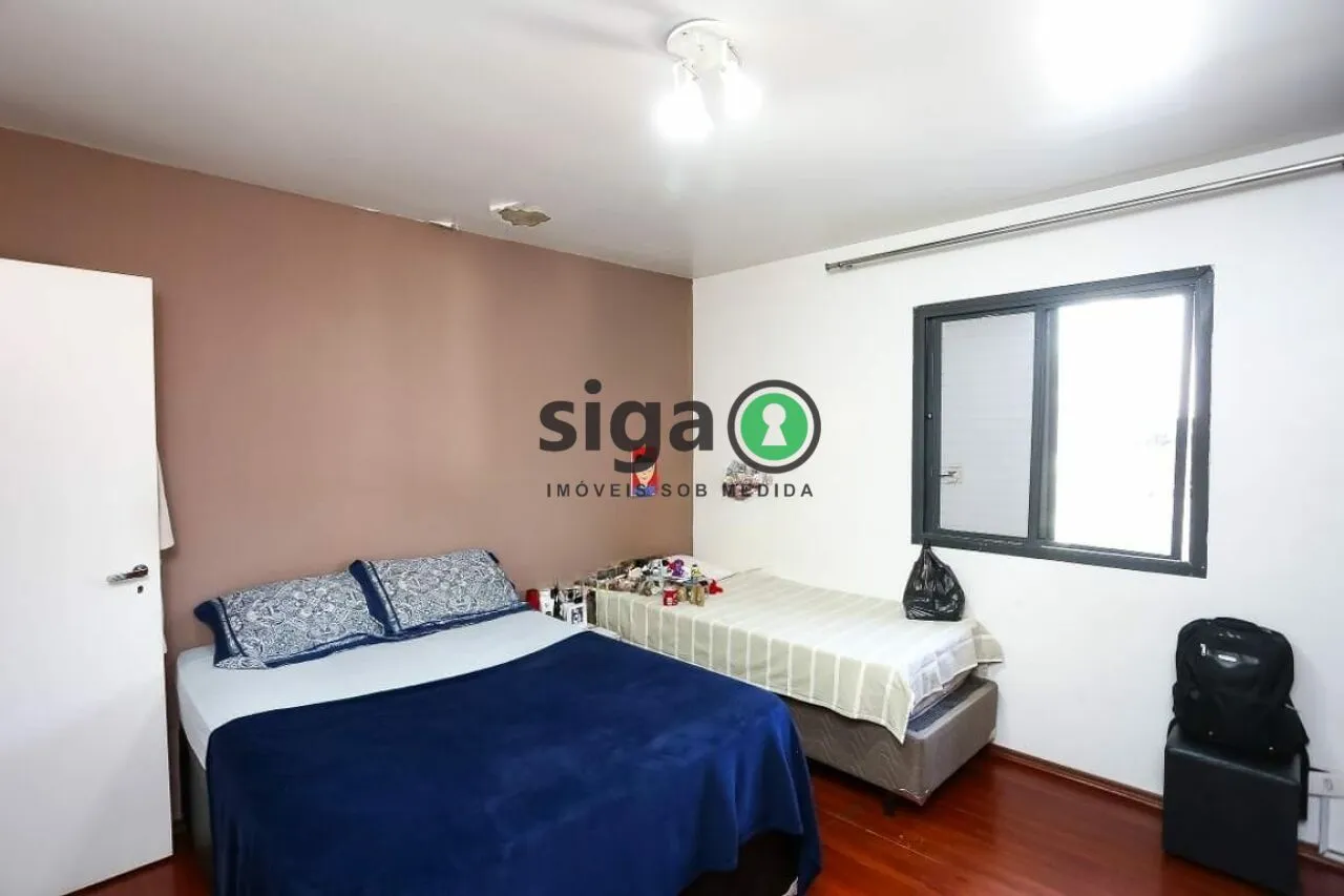 Imagem Casa à venda com 190m², 3 quartos e 3 vagas