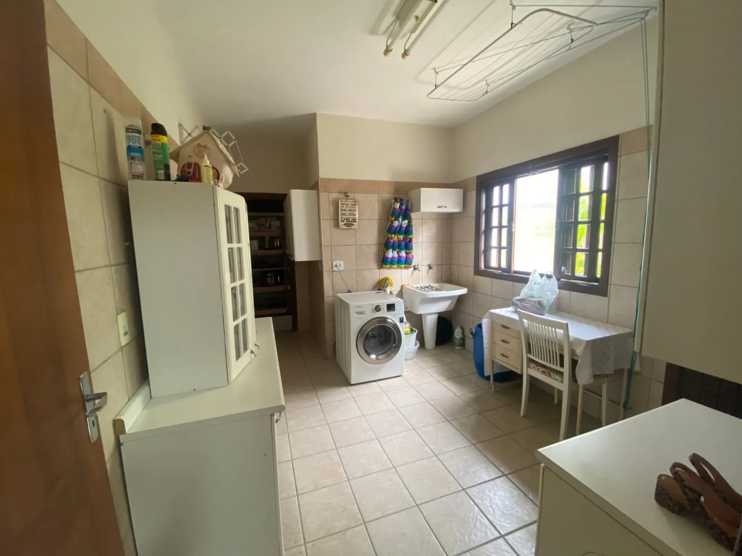 Imagem Casa à venda 3 Quartos, 1 Suite, 4 Vagas, 600M², Internacional Park, Guaratinguetá - SP