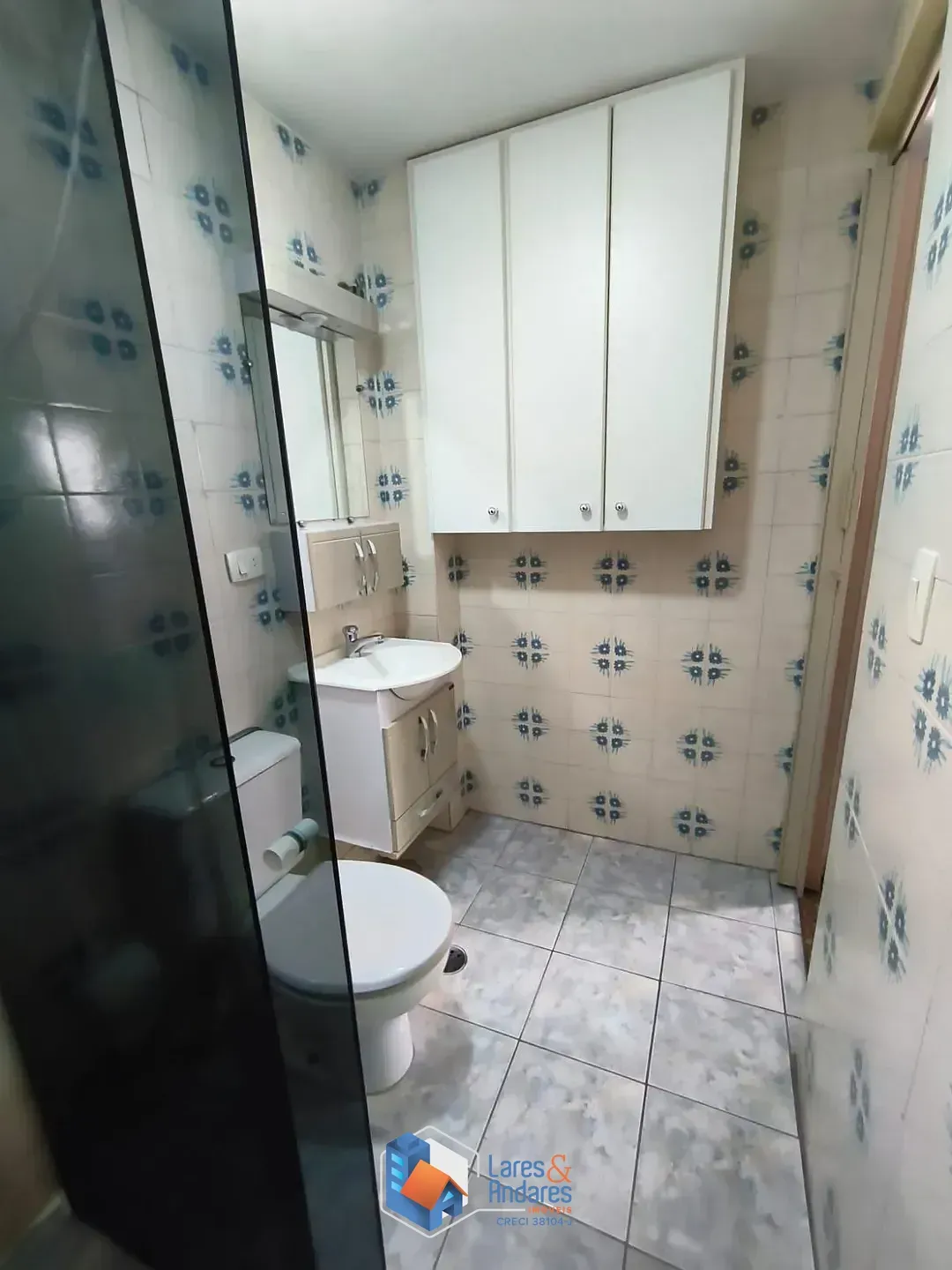 Imagem APARTAMENTO À VENDA COM 48 M², 1 DORMITÓRIO, 1 VAGA, SALA AMPLA PARA 2 AMBIENTES, COZINHA PLANEJADA - LAUZANE PAULISTA - SÃO PAULO - SP.