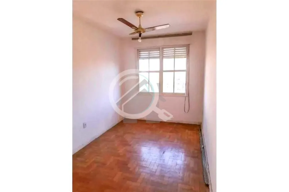 Imagem Apartamento de 2 dormitórios, sala, cozinha, área de serviço, banheiro...de frente com vista defi...