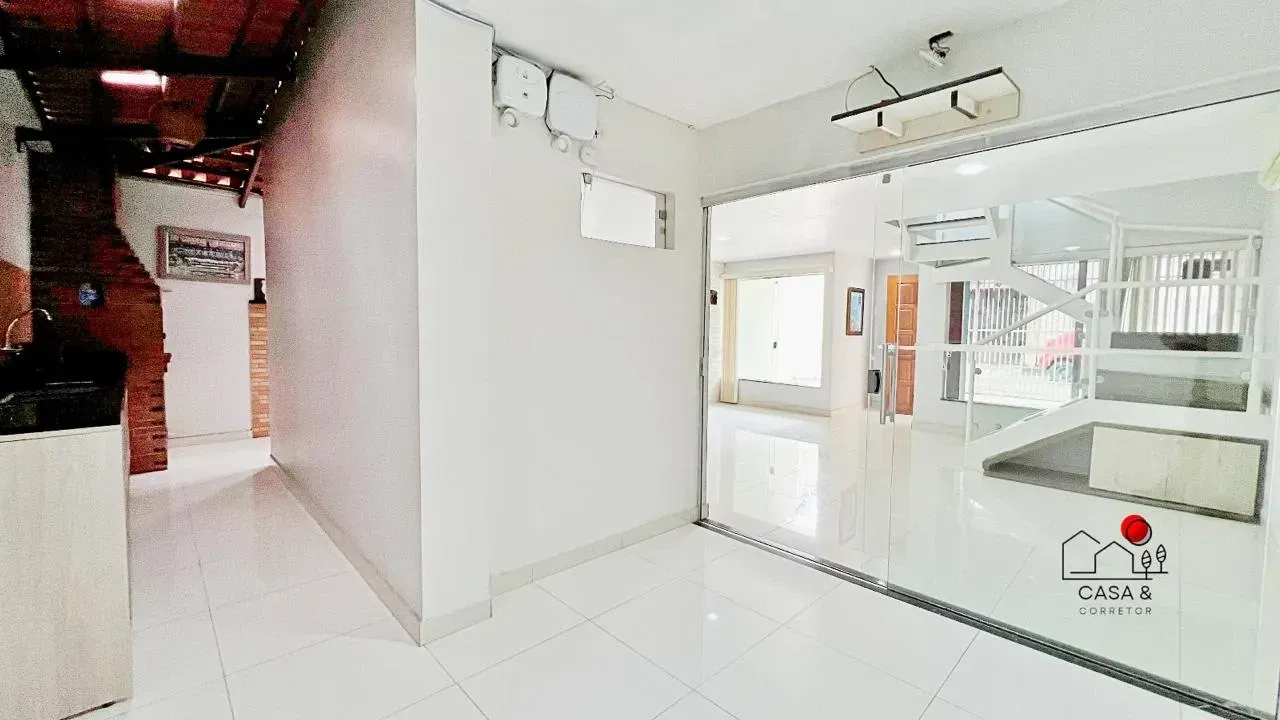 Imagem Sobrado com 2 Quartos à Venda, 126 m² em Compensa - Manaus