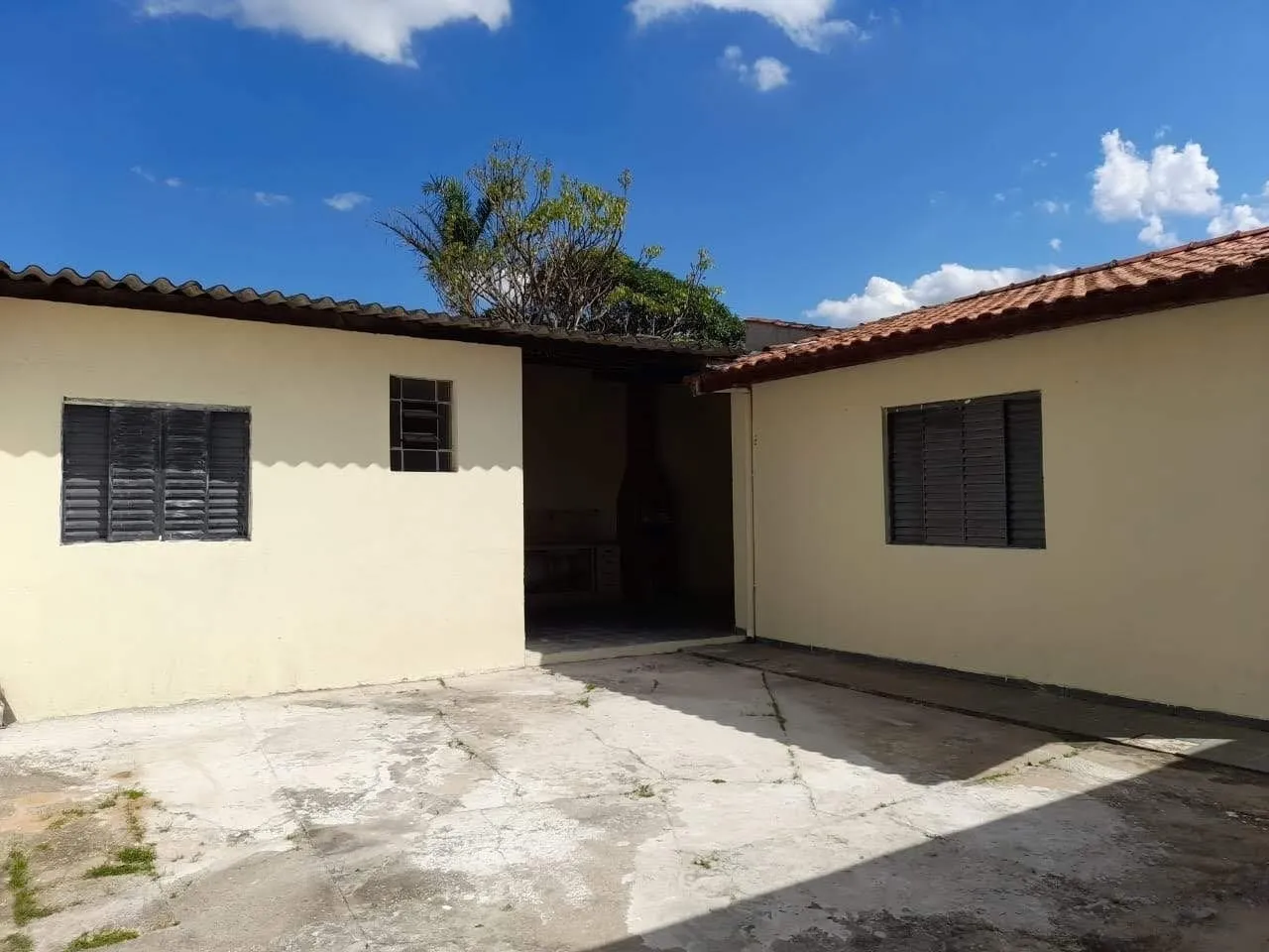 Imagem Casa à venda 3 Quartos, 1 Suite, 3 Vagas, 279M², Vila Rica, Pindamonhangaba - SP