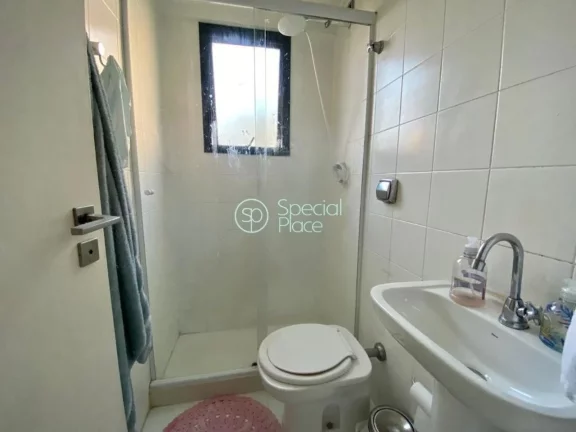 Imagem Lindo, Moderno e Aconchegante!!! Hall de entrada seguido de living para três ambientes com varanda ...