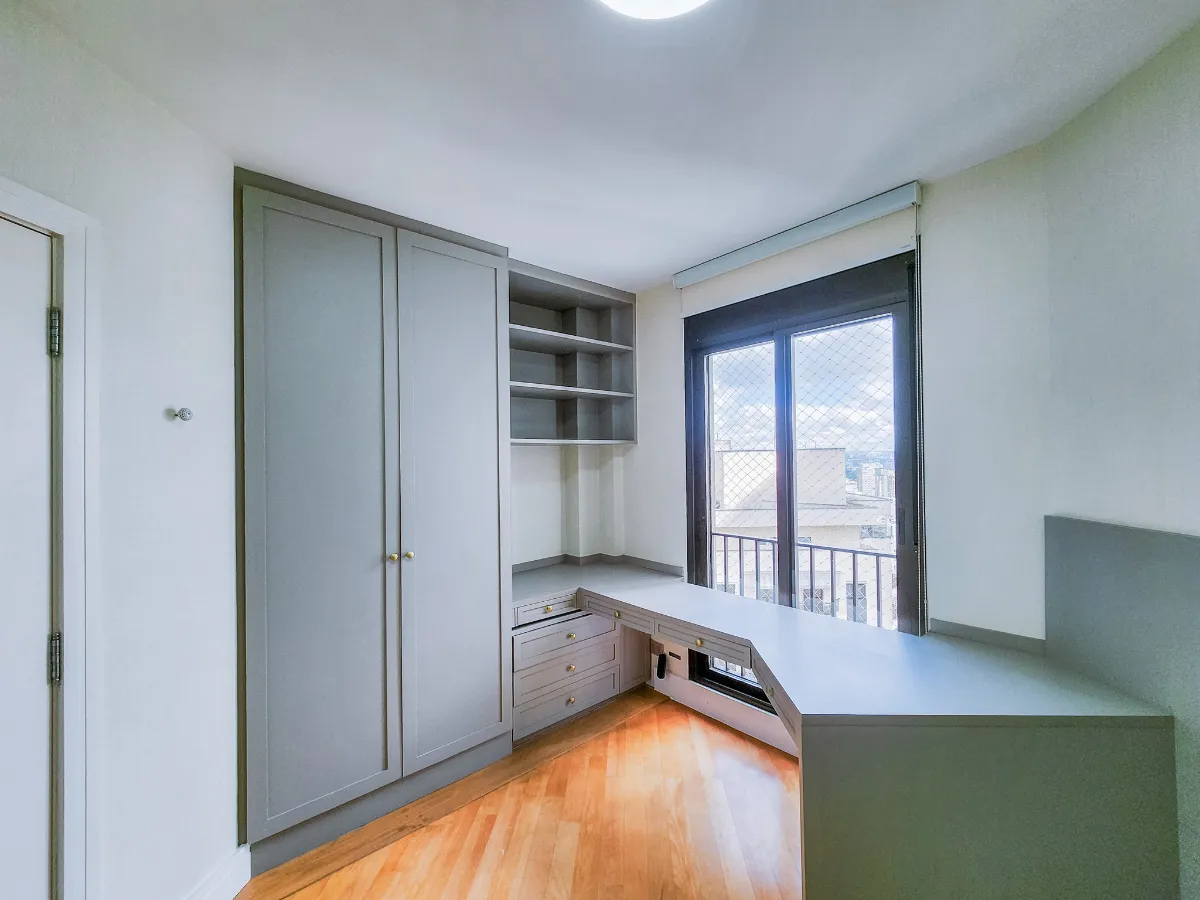 Imagem Apartamento para locação em Jardim Paulista com 3 quartos, sendo 3 suítes, 224m2
