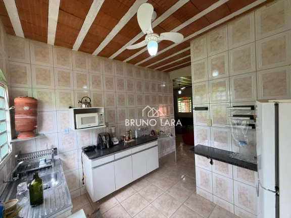 Imagem Casa com 3 dormitórios , 200 m² por R$ 590.000 - A Definir - Igarapé/MG