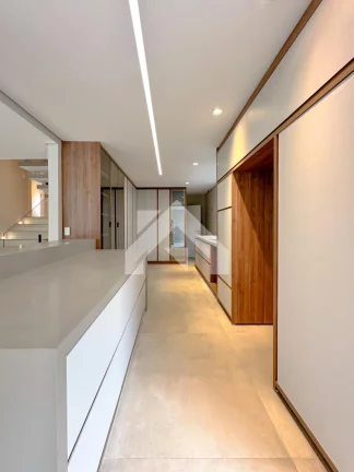 Imagem Casa de Condomínio em Alphaville - Santana de Parnaíba