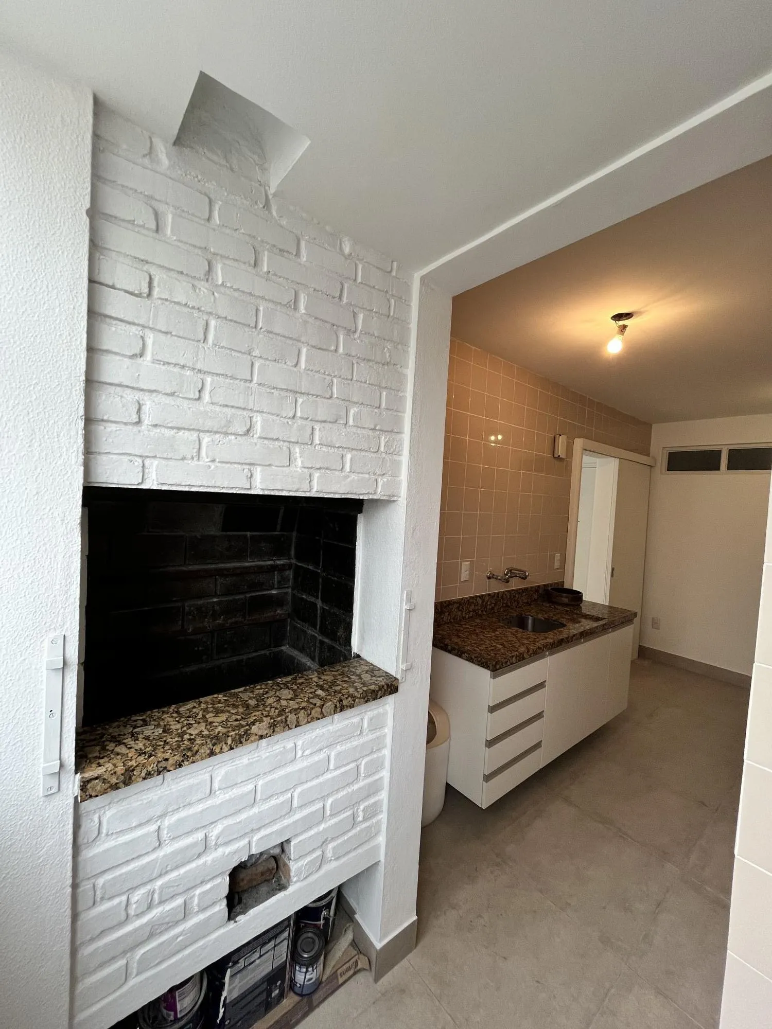 Imagem Apartamento de 2 quartos, 2 banheiros e 1 vaga de garagem no bairro Petrópolis