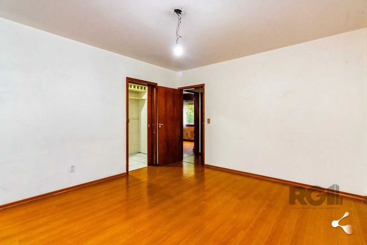 Imagem Apartamento com 2 dormitórios e 1 vaga de garagem escriturada bairro Rio Branco