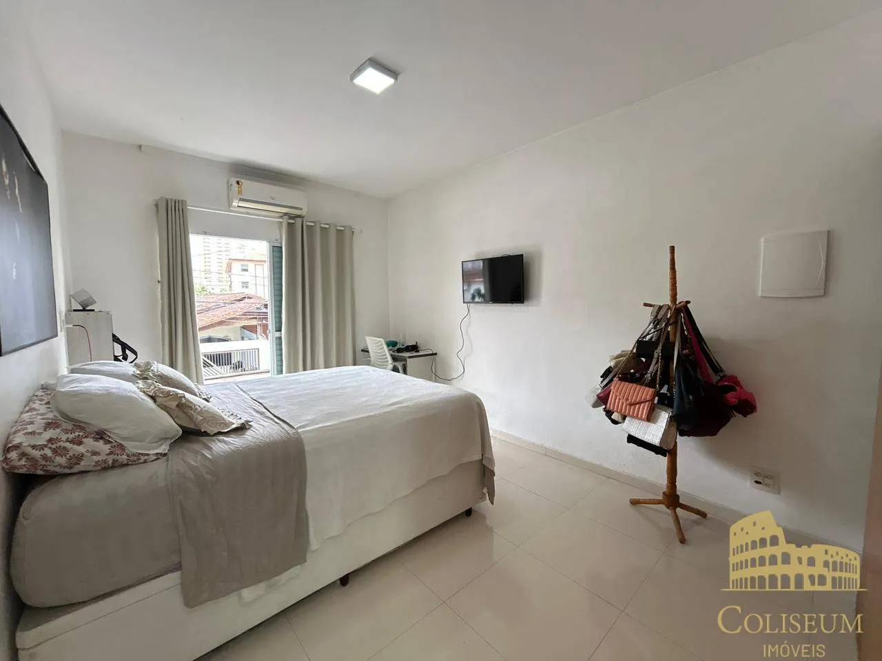 Imagem Casa com 3 dormitórios à venda, 110 m² por R$ 800.000,00 - Vila Guilhermina - Praia Grande/SP