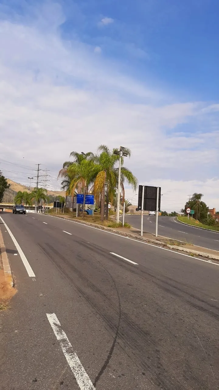 Imagem Oportunidade Única: Prédio Inacabado com Potencial para Expansão em Localização Estratégica em Aparecida