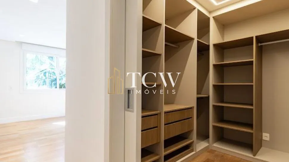 Imagem Casa em Condomínio à Venda no Brooklin | 4 Suítes | 401 m² | Piscina Privativa | 4 Vagas