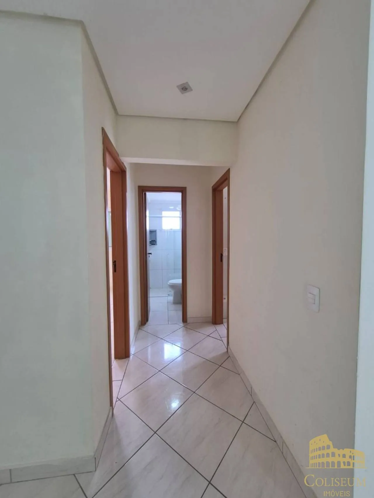 Imagem Apartamento com 2 dormitórios para alugar, 82 m² por R$ 3.700,00/mês - Vila Assunção - Praia Grande/SP