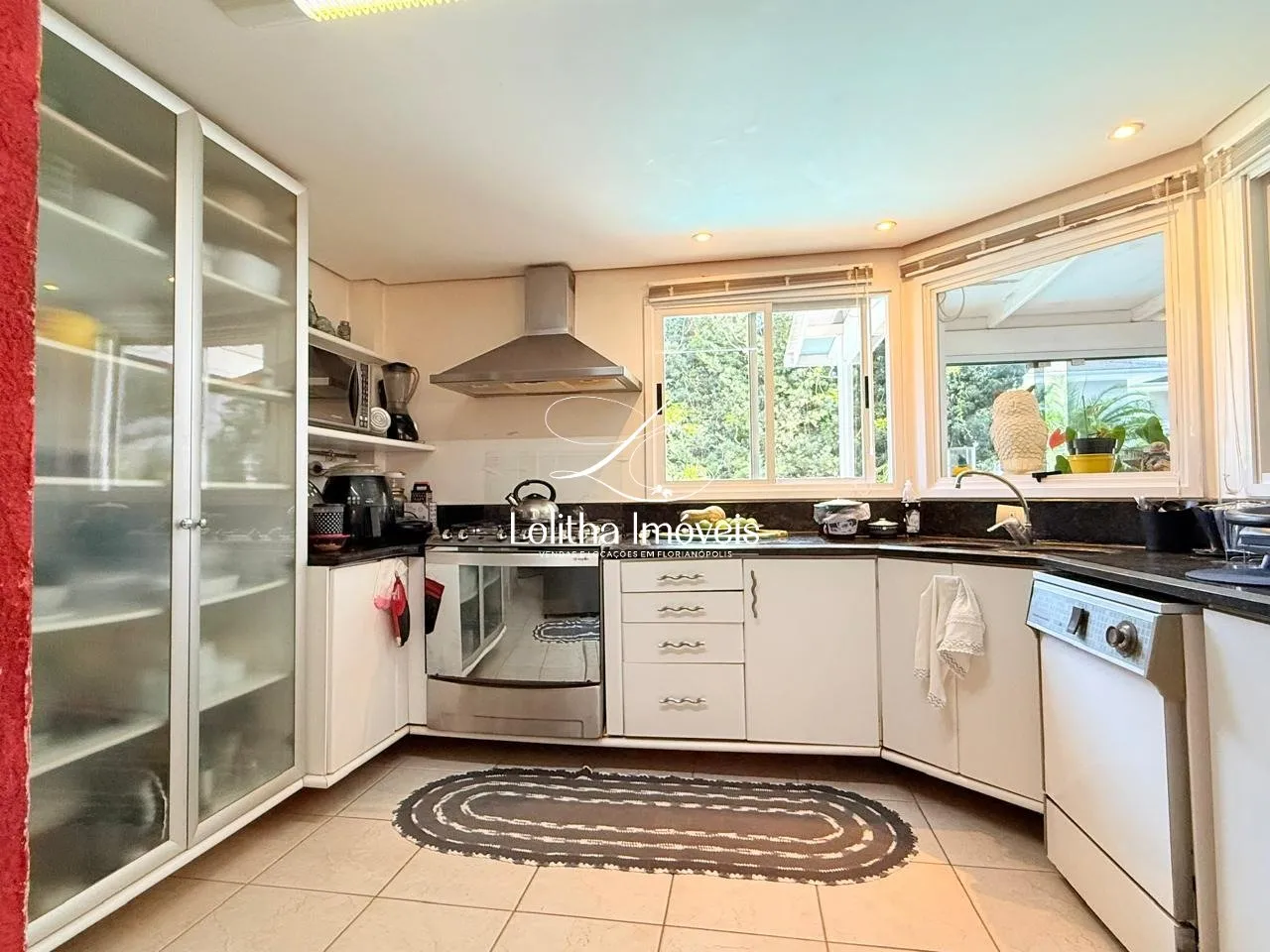 Imagem Casa à venda em Jurerê Internacional com 4 Suítes - Florianópolis/SC