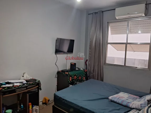 Imagem Apartamento a venda em Santos no bairro da Aparecida de 2 dormitórios no primeiro andar de frente com uma vaga de garagem por R$ 426.000,00
