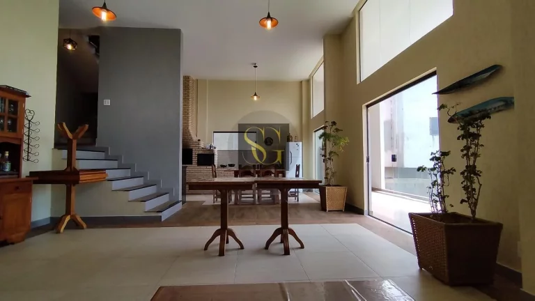 Imagem Casa para Venda em Teresópolis, Parque do Ingá, 3 dormitórios, 3 suítes, 5 banheiros, 2 vagas