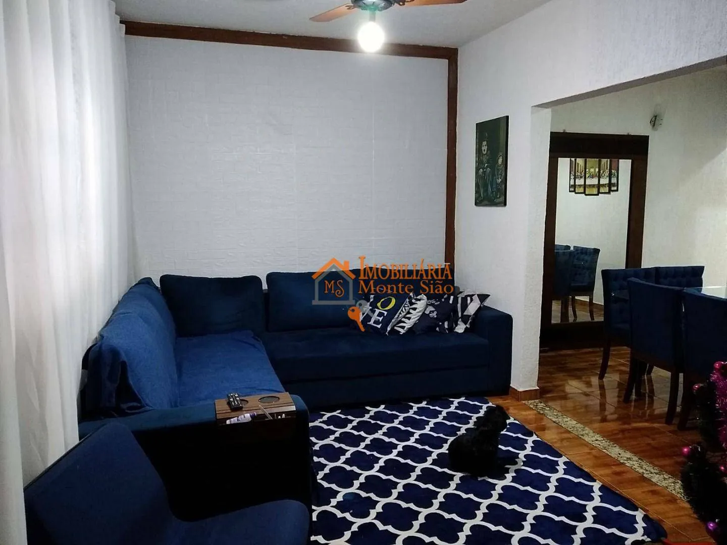 Imagem Sobrado com 4 dormitórios à venda, 300 m² por R$ 650.000,00 - Cocaia - Guarulhos/SP